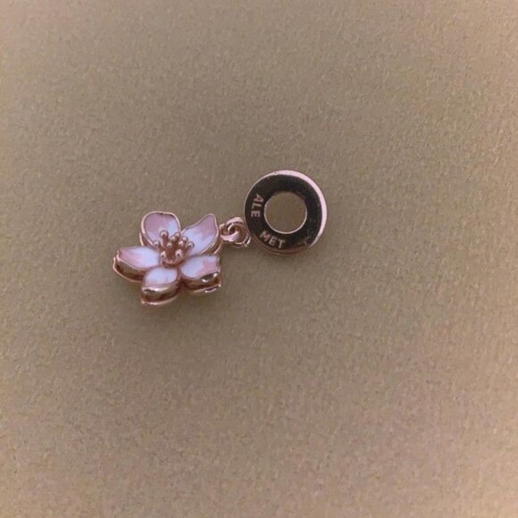 🌟Pandora Blossom Dangle Charm - Picture 1 of 4